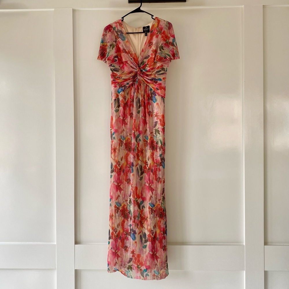 Floral pleated twist short flutter sleeve gown/dress by Adrianna Papell